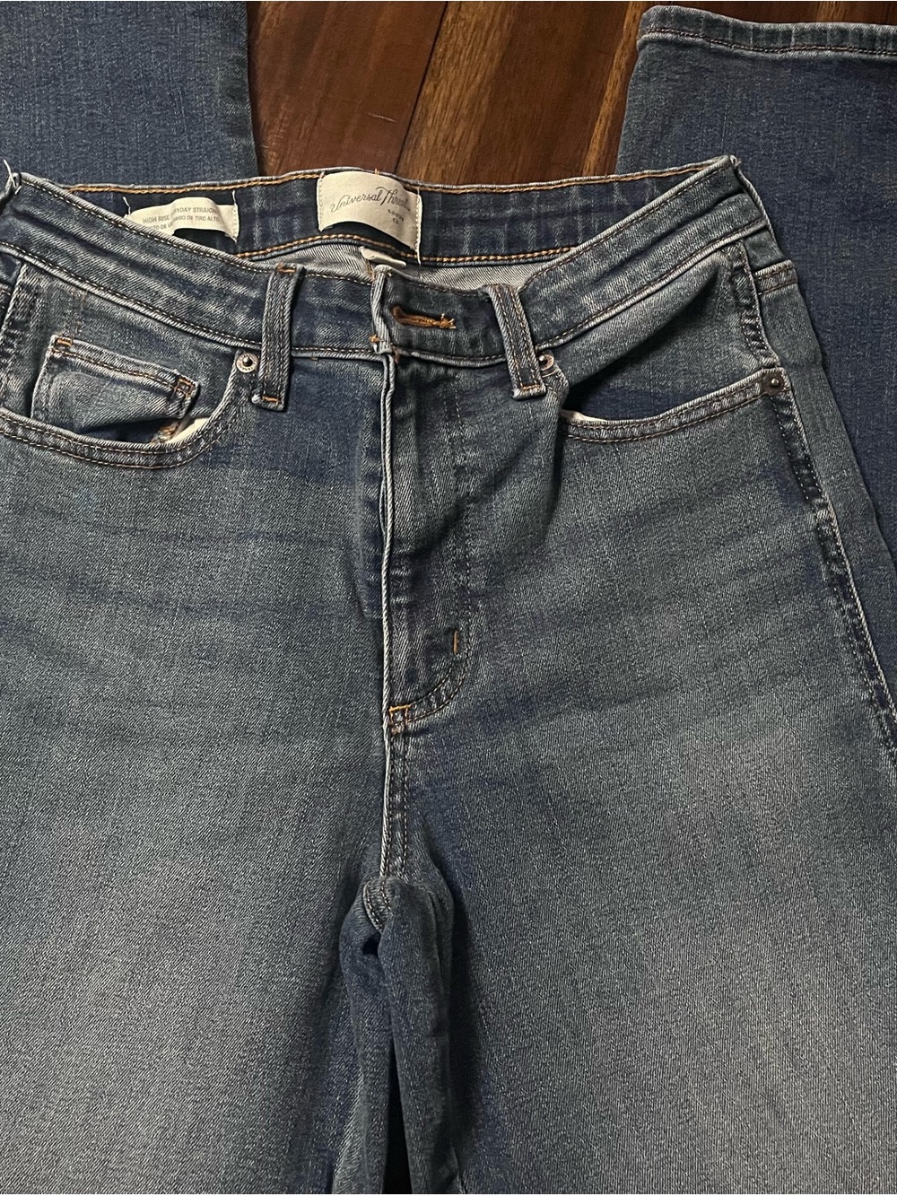 Universal Threads Women’s Blue Denim Jeans